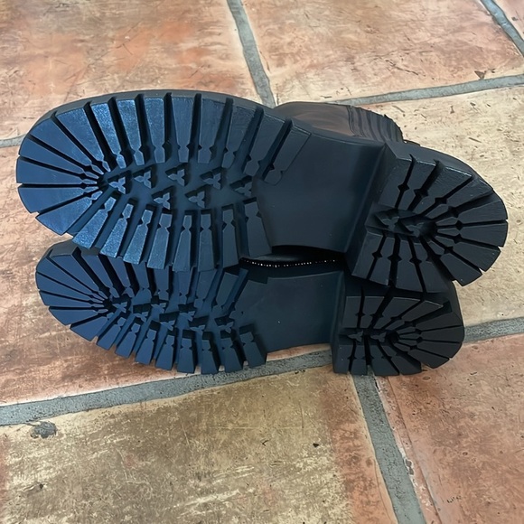 STEVE MADDEN Size 11 Black Leather Braced Sparkle Embellished Zip Ankle Boots - Picture 10 of 13